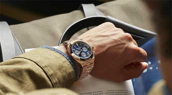 江诗丹顿手表走时不准处理方法（图）