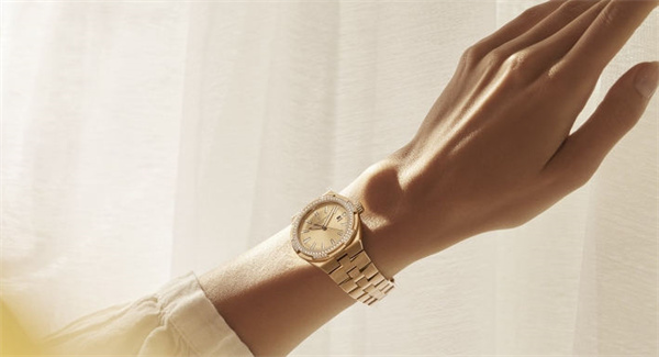 江诗丹顿表带掉色别慌！这几种妙招让你的爱表重焕光彩（图）